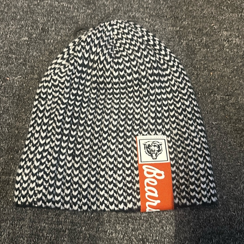 Bears knit cap NWT